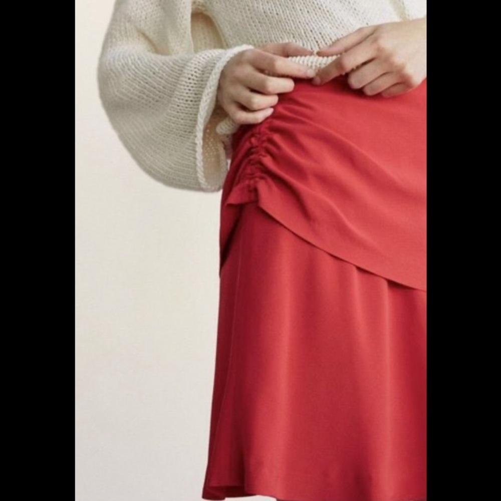 Massimo Dutti Red Mini Skirt - Picture 3 of 5